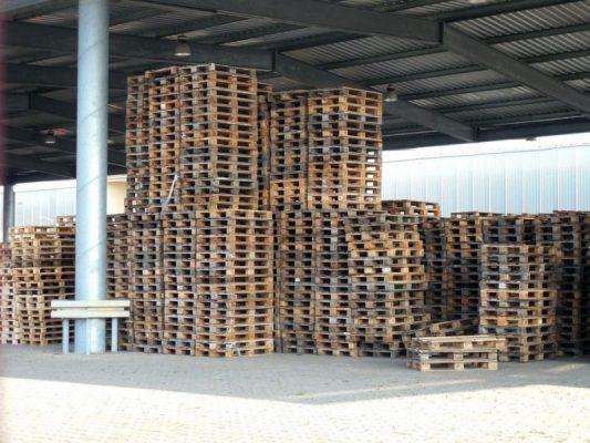 Giá Bán Pallet gỗ thông Tại Bình Xuyên